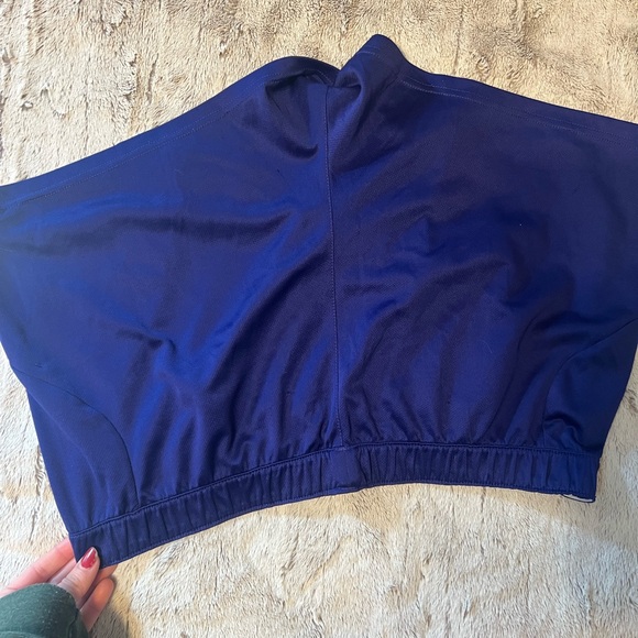 Adidas jersey material shorts - Picture 9 of 9